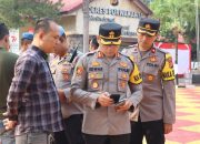 Cegah Anggota Polisi Terlibat Judi Online, Kapolres Purwakarta Periksa Ponsel Milik Personel