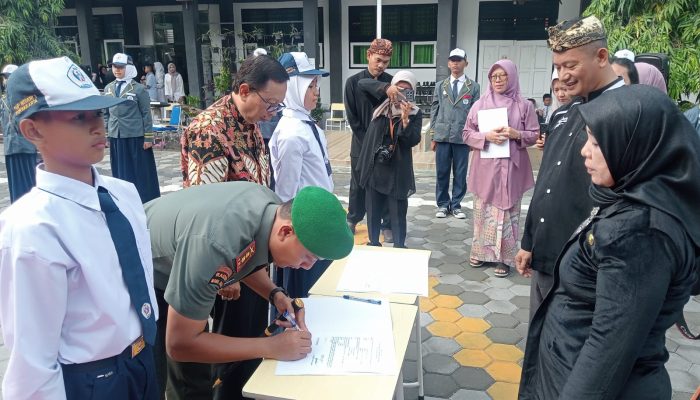 Momen Serah Terima Siswa SMPN 1 Purwakarta, Wujudkan Generasi Unggul